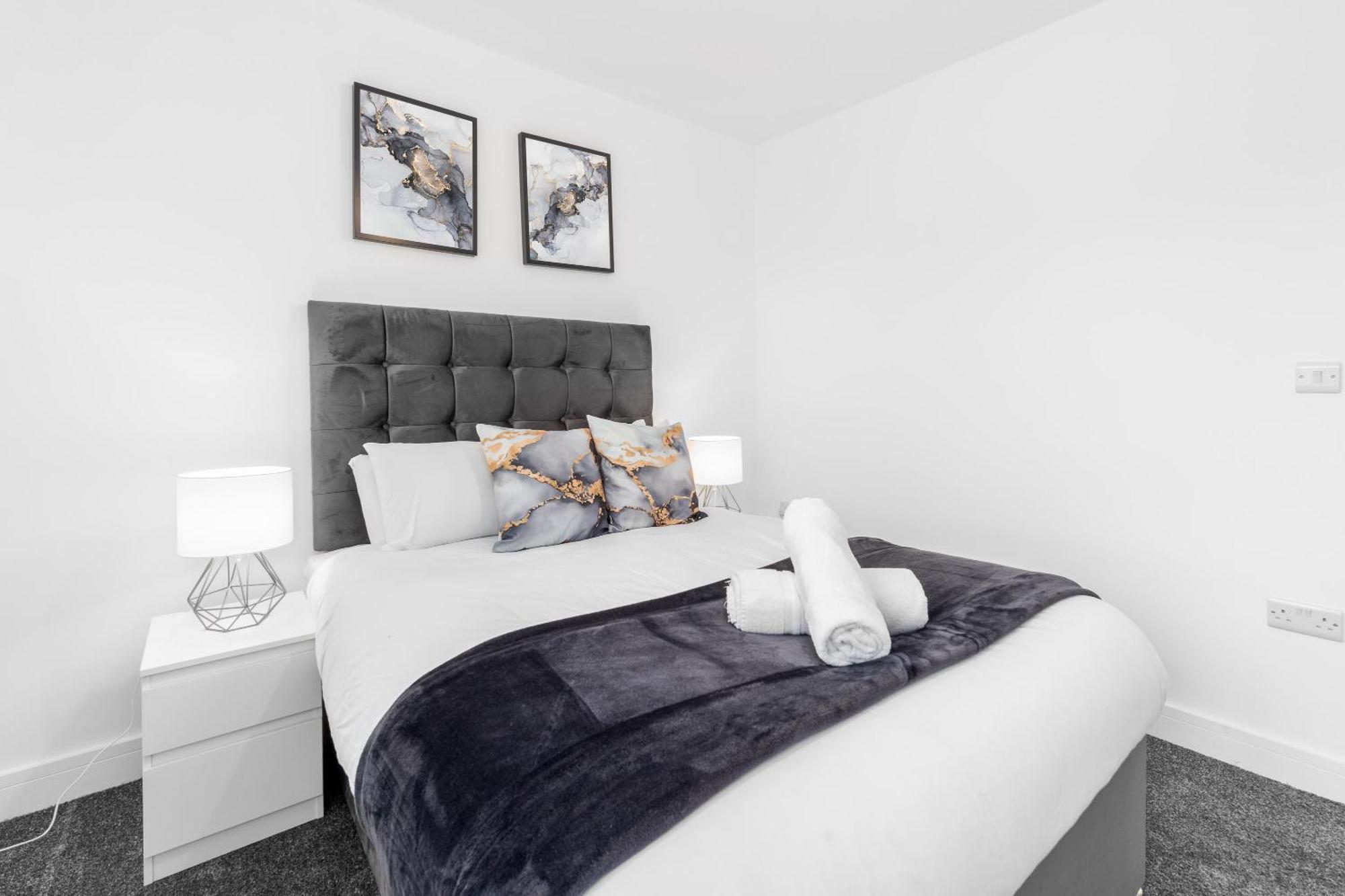 Stylish 2 Bedroom Apartment - Balcony - Secure Parking - Top Rated - 5Mc Birmingham Exteriör bild